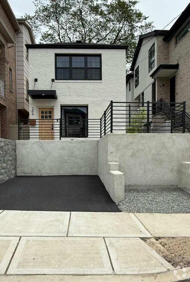 Building Photo - 266 9th St