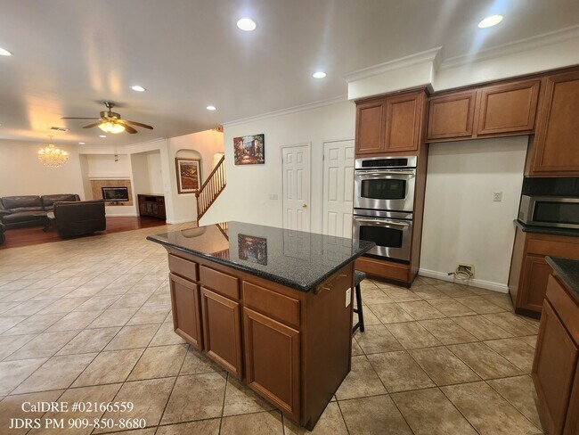 Foto del edificio - Price Lowered! Partially Furnished Rancho ...