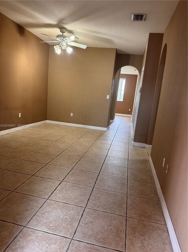 Foto del edificio - 7070 NW 177th St