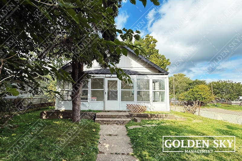 Foto principal - 806 W 7th St
