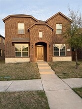 Building Photo - 2618 Franklin Dr