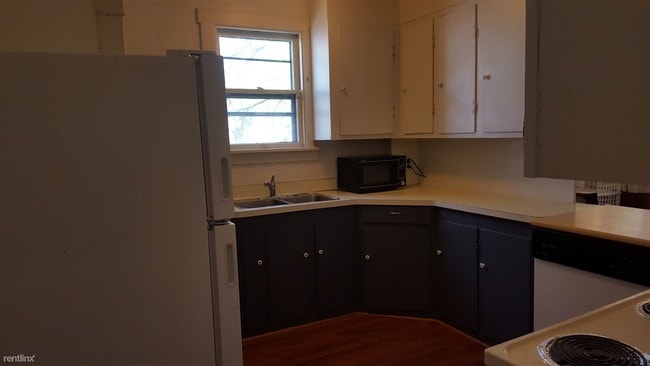 Building Photo - 5 br, 2 bath House - 815 Arch St 815 Arch