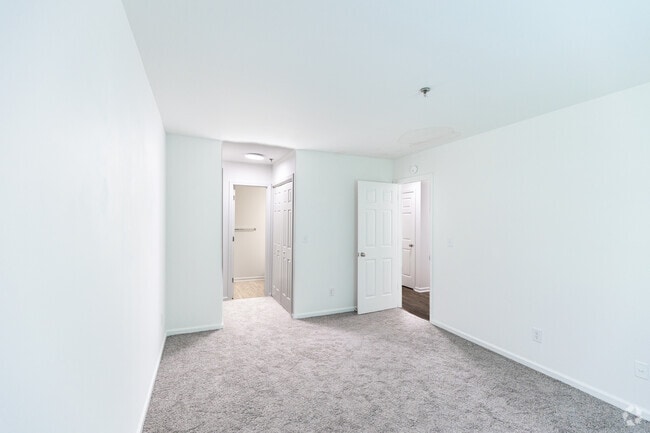 2BR, 2BA - The Perch