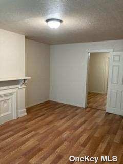 Building Photo - 1047 Halsey St