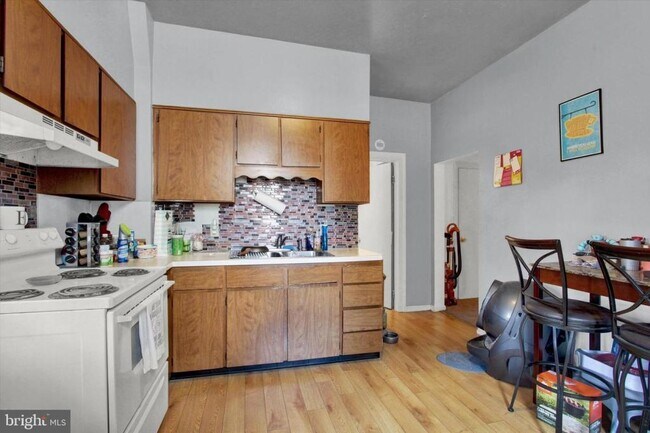 Foto del edificio - 163 N Washington St