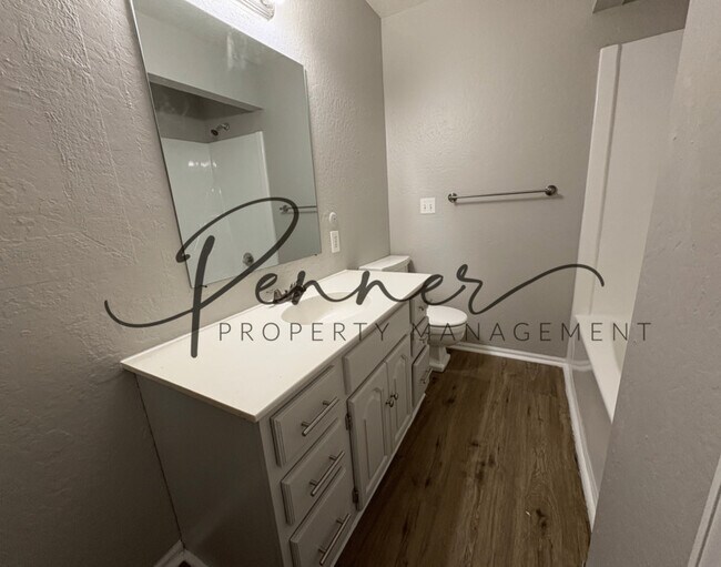 Foto del edificio - 1713 E T C Lea Rd