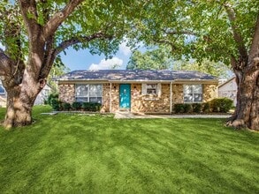 Building Photo - 1209 Valley Vista Dr