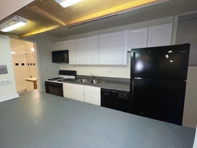 Foto del edificio - 3940 N Marshfield Ave