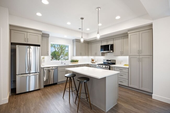 Building Photo - New 2BD, 3BA Arvada Townhome with Bonus Flex Room