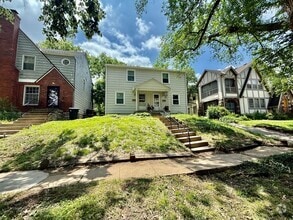 Building Photo - 621-623 E 63rd Terrace