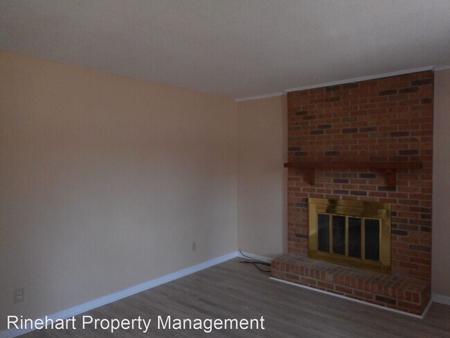 Building Photo - 3 br, 1.5 bath House - 505 North Jones Avenue