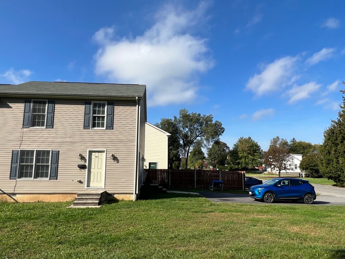 905 Harwood Rd, Hagerstown, MD 21740 House Rental in Hagerstown, MD