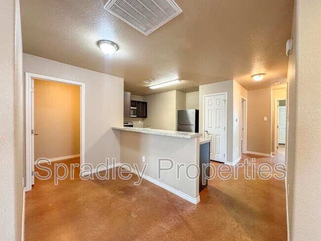 Building Photo - 711 Laila Ln