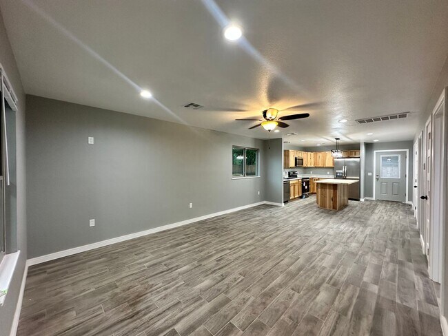 Foto del edificio - 2Bed 1 Bath New Construction-Muskogee OK