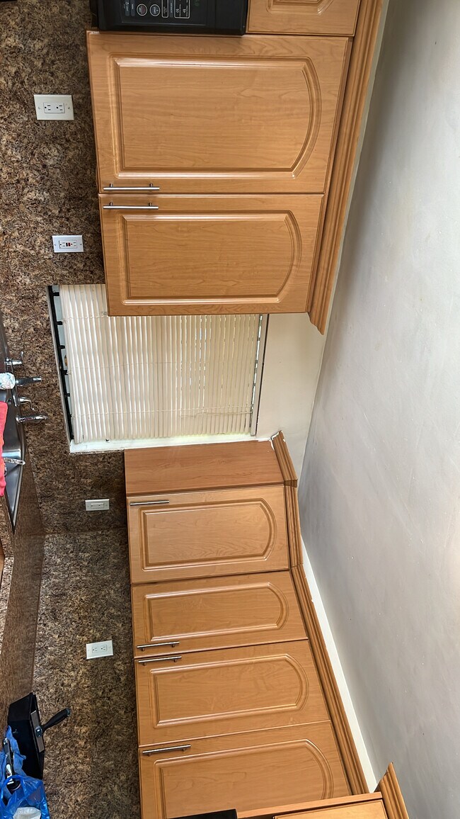 Cabinets - 7735 NW 4th Ct
