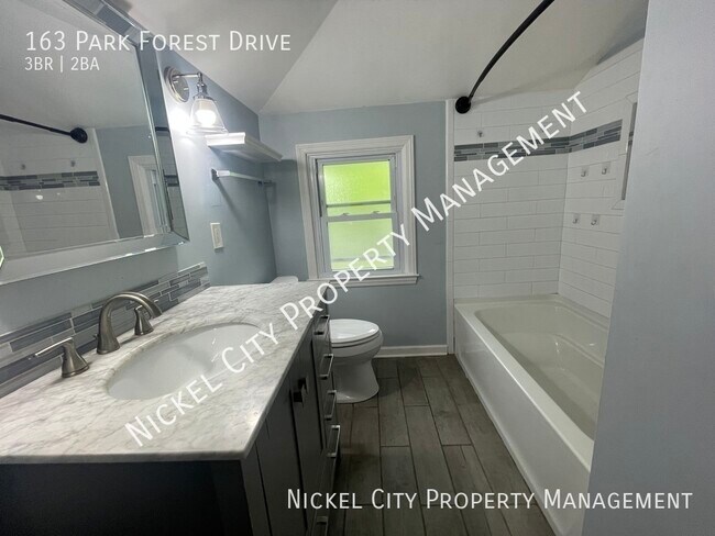 Foto del edificio - 163 Park Forest Dr