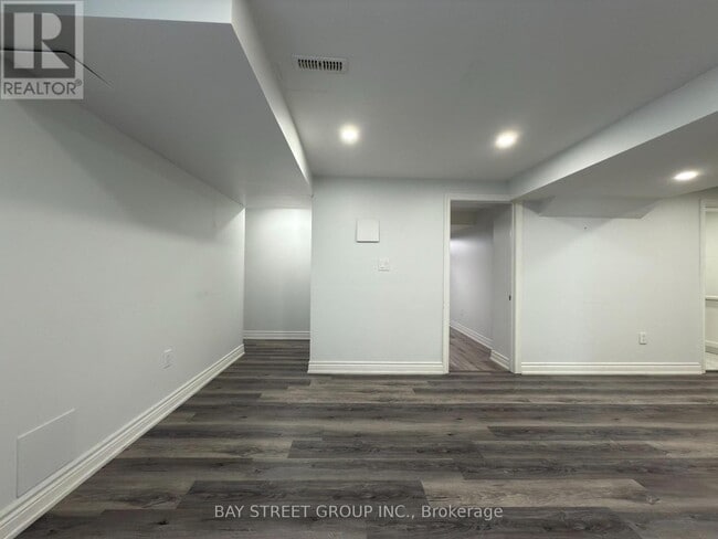 Building Photo - 82 Exbury Rd