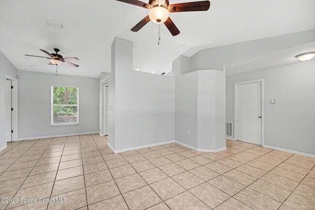 Foto del edificio - 1699 Givens Ct NW