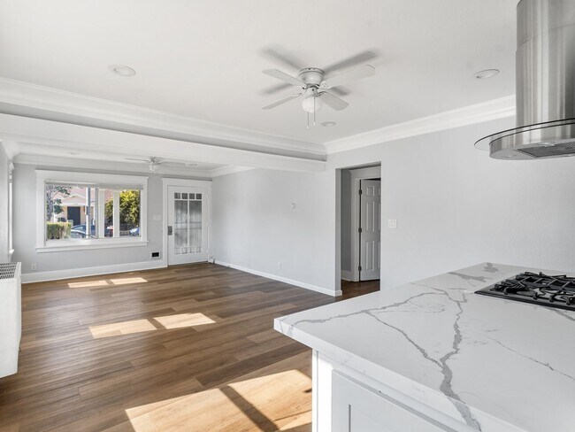 Foto del edificio - 1926 Lime Ave