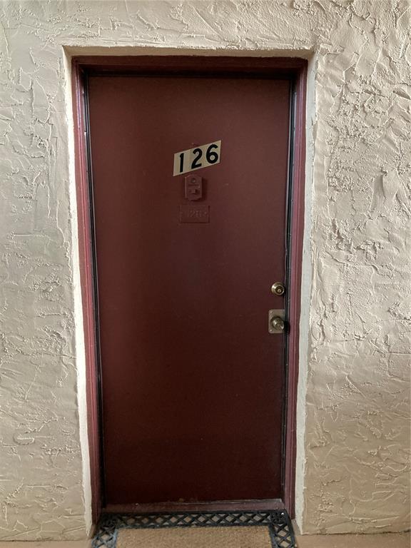 Foto del edificio - 3840 N Lake Dr