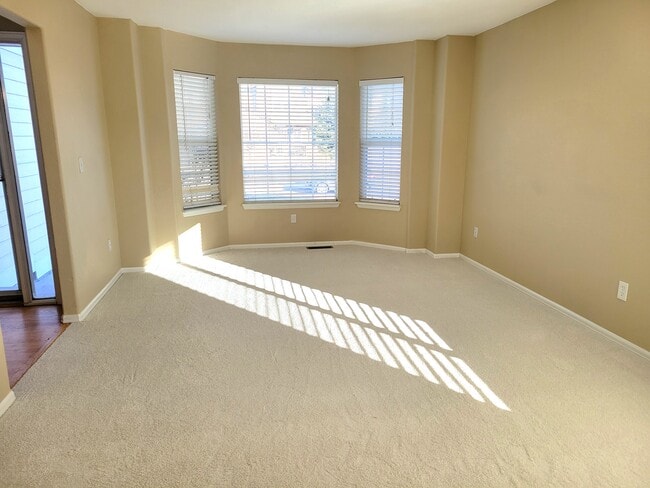 Foto del edificio - 13712 Narrowleaf Dr