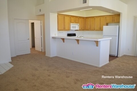 Building Photo - 9901 Trailwood Dr