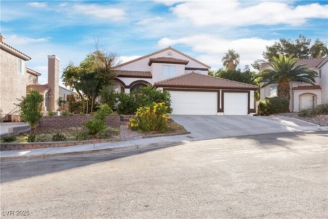 Foto del edificio - 7820 Mount Angel Dr