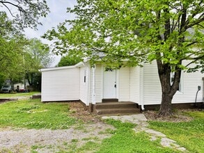 Building Photo - 1822 Highland Ave