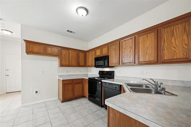 Foto del edificio - 3100 Tarrant Ln