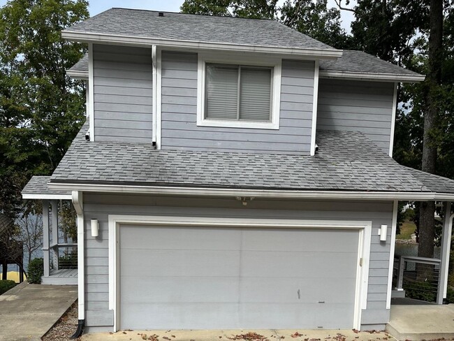 Building Photo - 6638 Gopher Dr