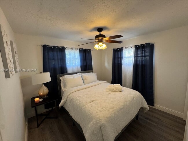 Foto del edificio - 8540 NW 25th Ct