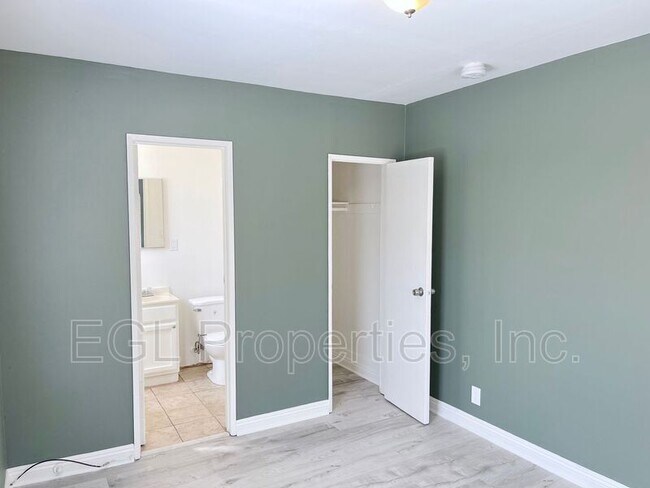 Foto del edificio - 3644 Seneca Ave