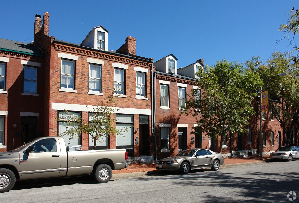 Foto del edificio - 909-923 Geyer Ave