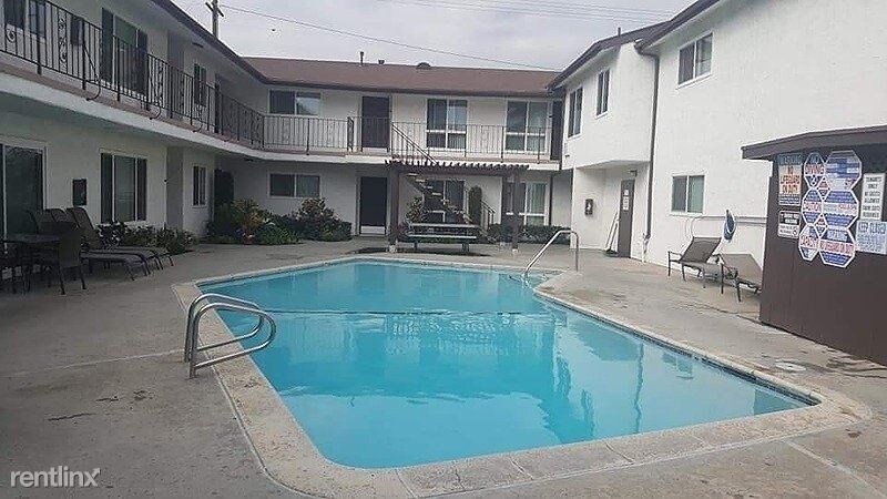 Foto principal - 13000 Studebaker Rd