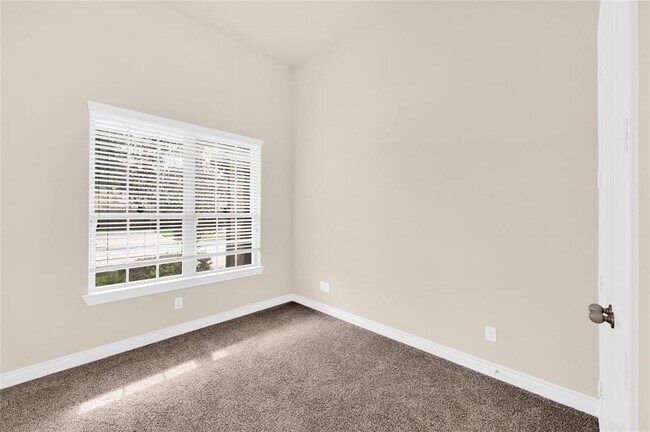 Foto del edificio - 24130 Valencia Ridge Ln