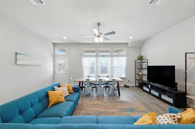 Foto del edificio - 3451 Hidden Holw Dr