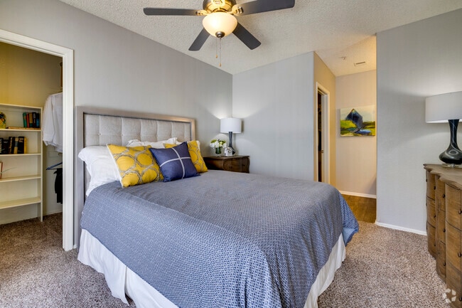 Main Bedroom - 2BR, 2BA - 965SF - Alcove at the Islands