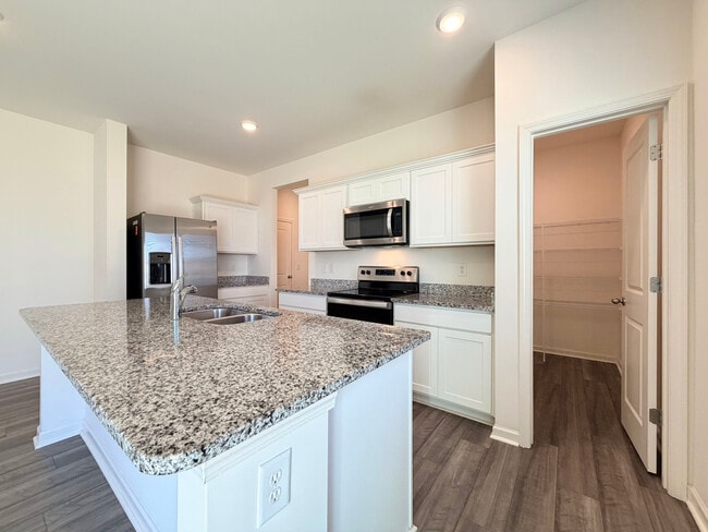 Building Photo - 937 Berkeley Glen Rd