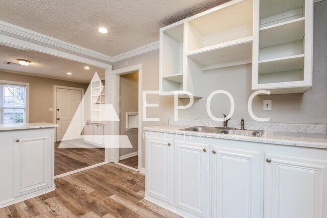 Foto del edificio - 1252 N Braden Ave