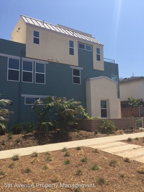 Building Photo - 301 Cassidy St