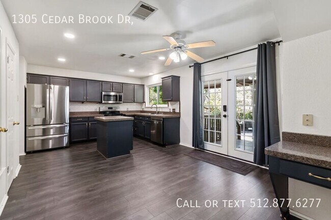 Building Photo - 1305 Cedar Brook Dr