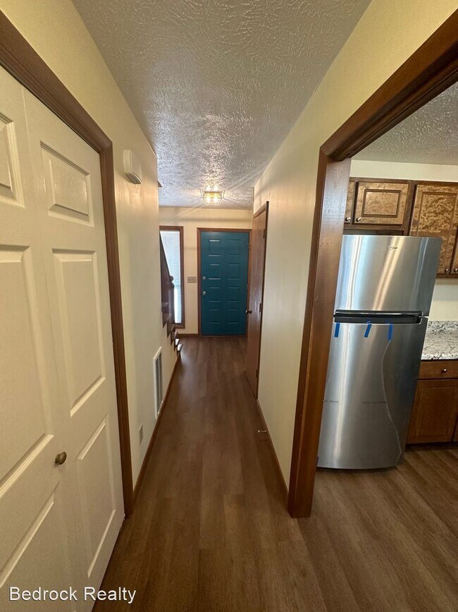 Building Photo - 2 br, 2.5 bath House - 1205 Huntsman Court