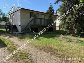 Building Photo - 924 Royal St