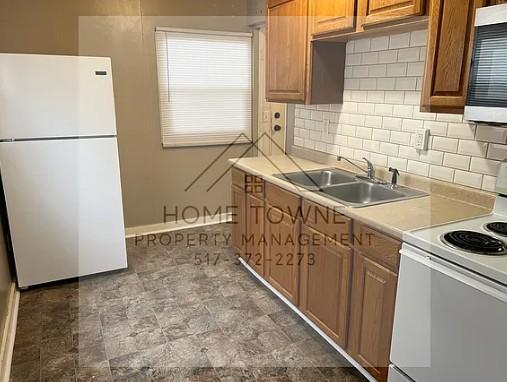 Building Photo - 1335 Roosevelt Ave