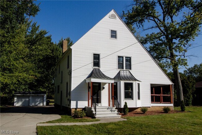 Foto del edificio - 29396 Detroit Rd