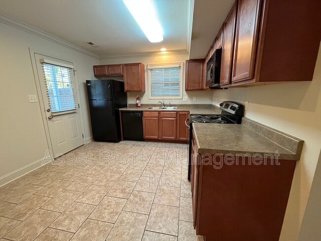 Building Photo - 4722 Forest Landing Way