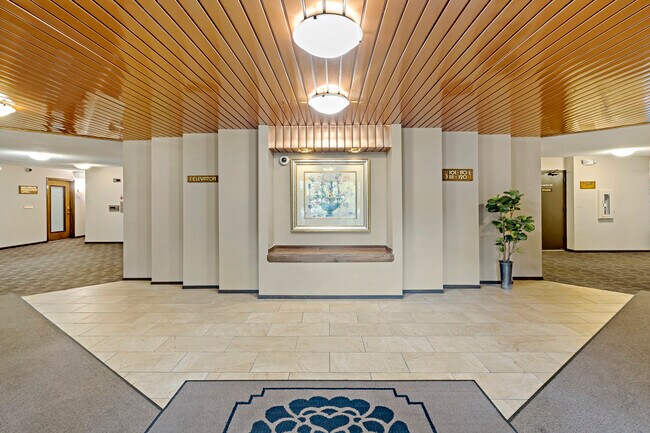 Foto del edificio - 6730 Vernon Ave S