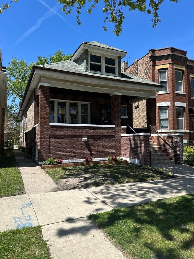 Foto del edificio - 8634 S Carpenter St