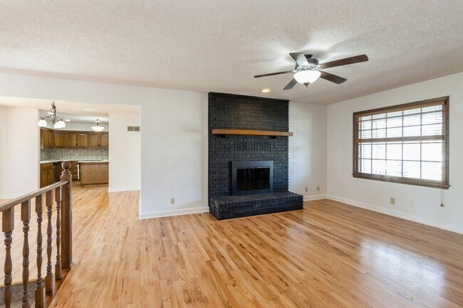 Foto del edificio - 7405 W 74th St