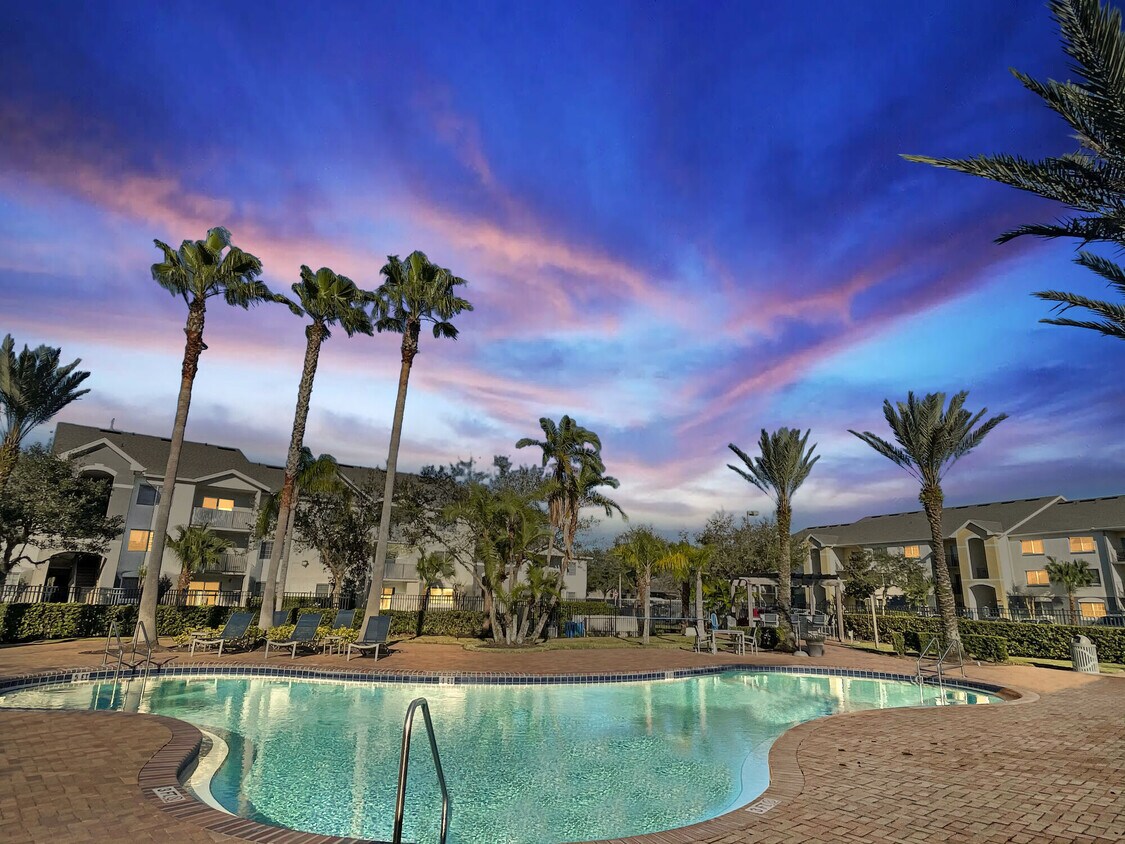 Canterbury Cove 10200 Falcon Pines Blvd Orlando, FL